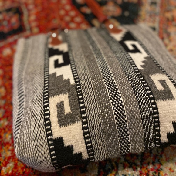 Handwoven black and white wool Greek Key wave Aztec Pattern Purse leather straps - Picture 7 of 10